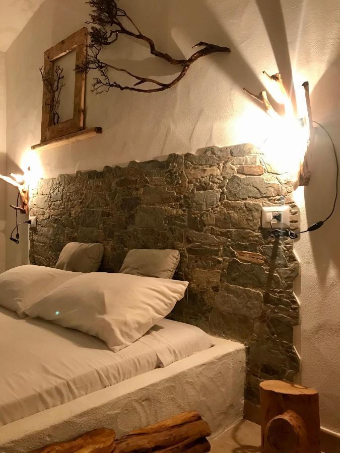 I Ginepri Bed & Breakfast Teulada Bagian luar foto